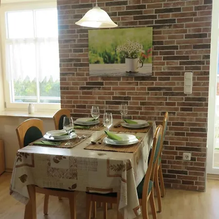 Josephine - 41-04 Apartment Kuehlungsborn
